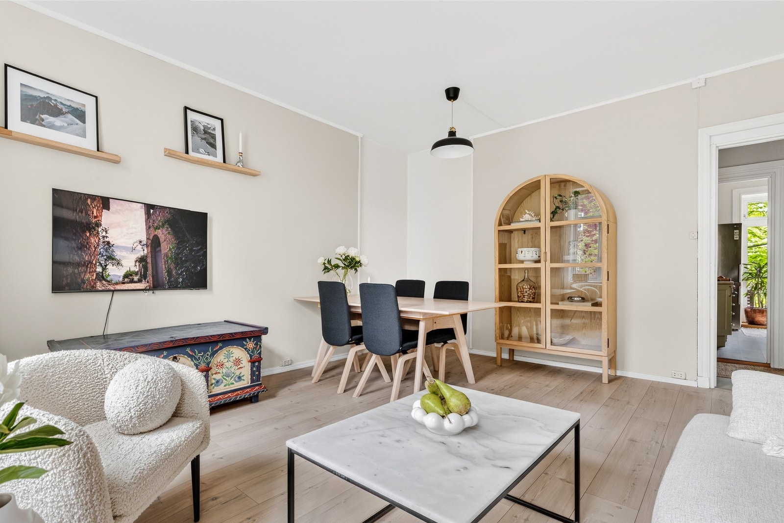 Her er det lett å trives - enten du slapper av alene eller inviterer venner. Galleribilde