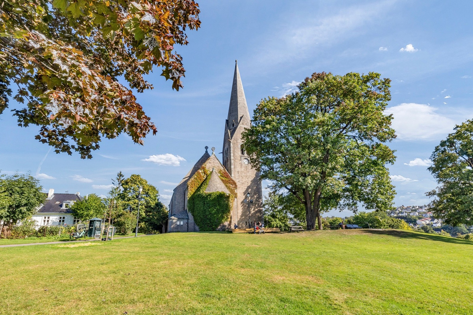 Kort vei til Vålerenga Kirke Galleribilde