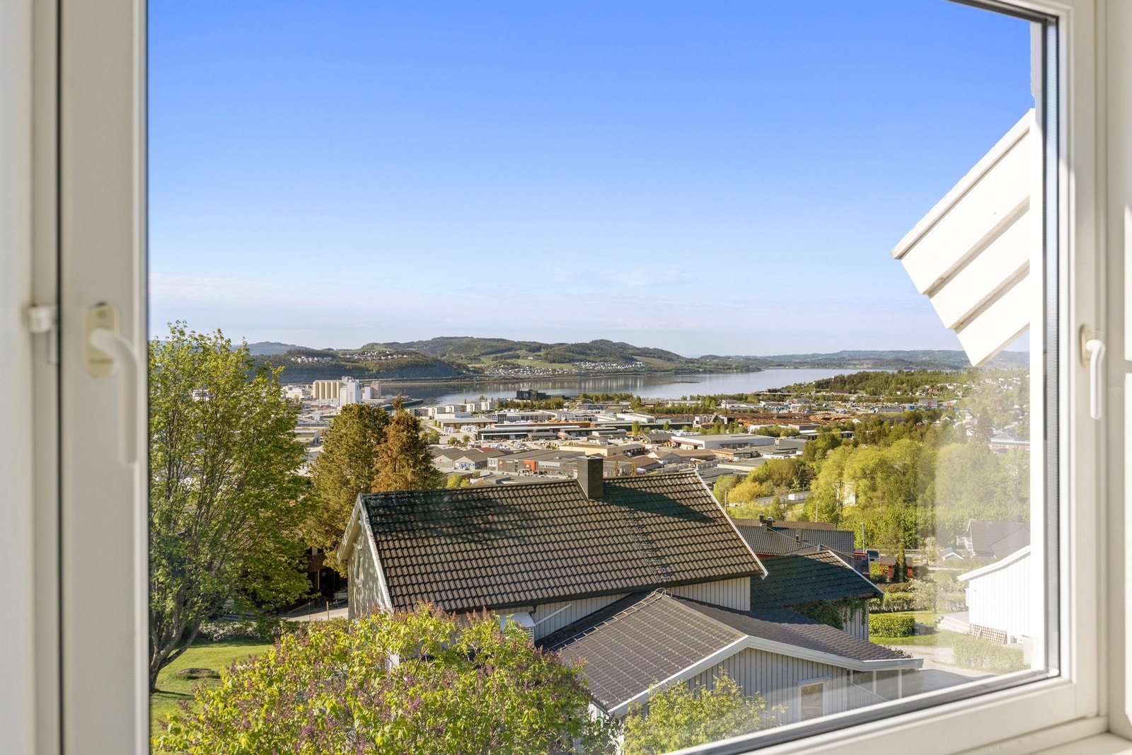 Utsikt ra soverom Galleribilde