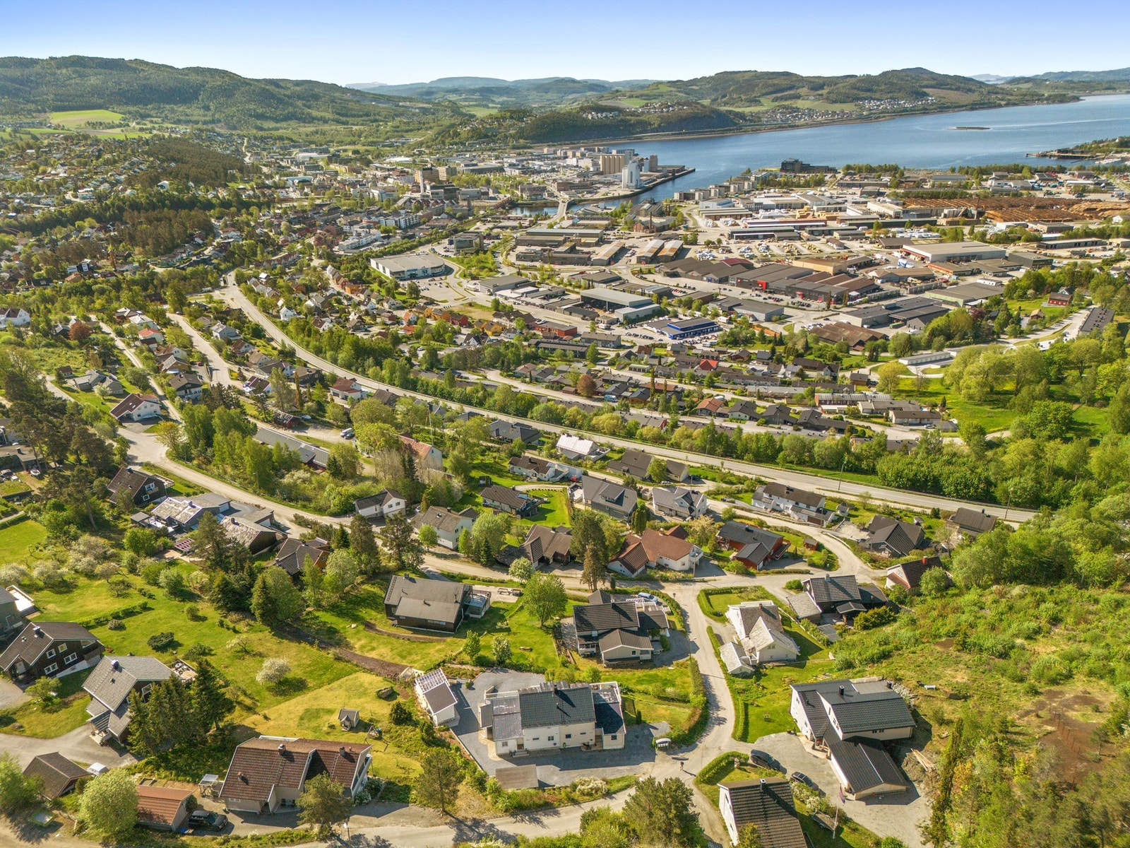 I tillegg er det kort vei til bysentrum. Galleribilde