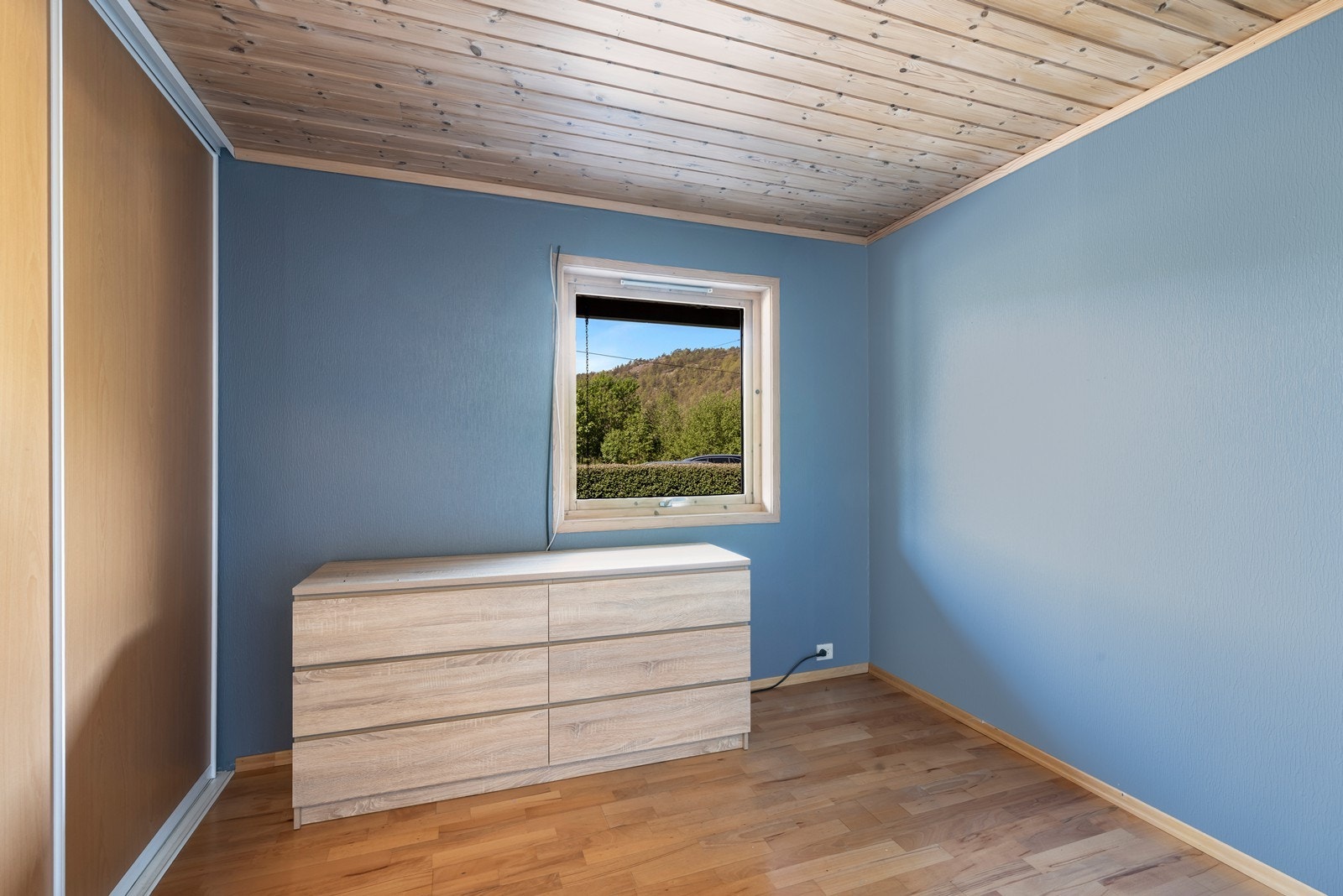 Soverom nede i hoveddel. Galleribilde