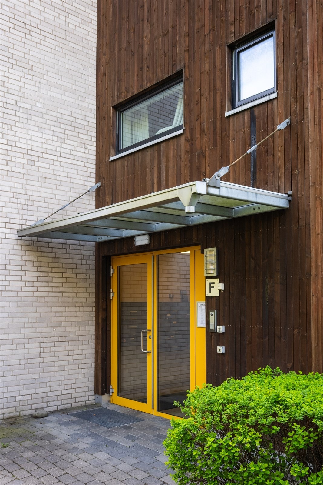 Inngangsparti. Galleribilde