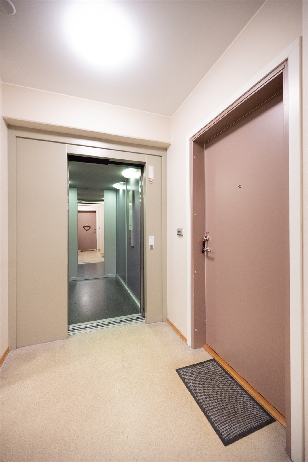 Praktisk og enkel heisadkomst, også fra garasjeplan. Galleribilde