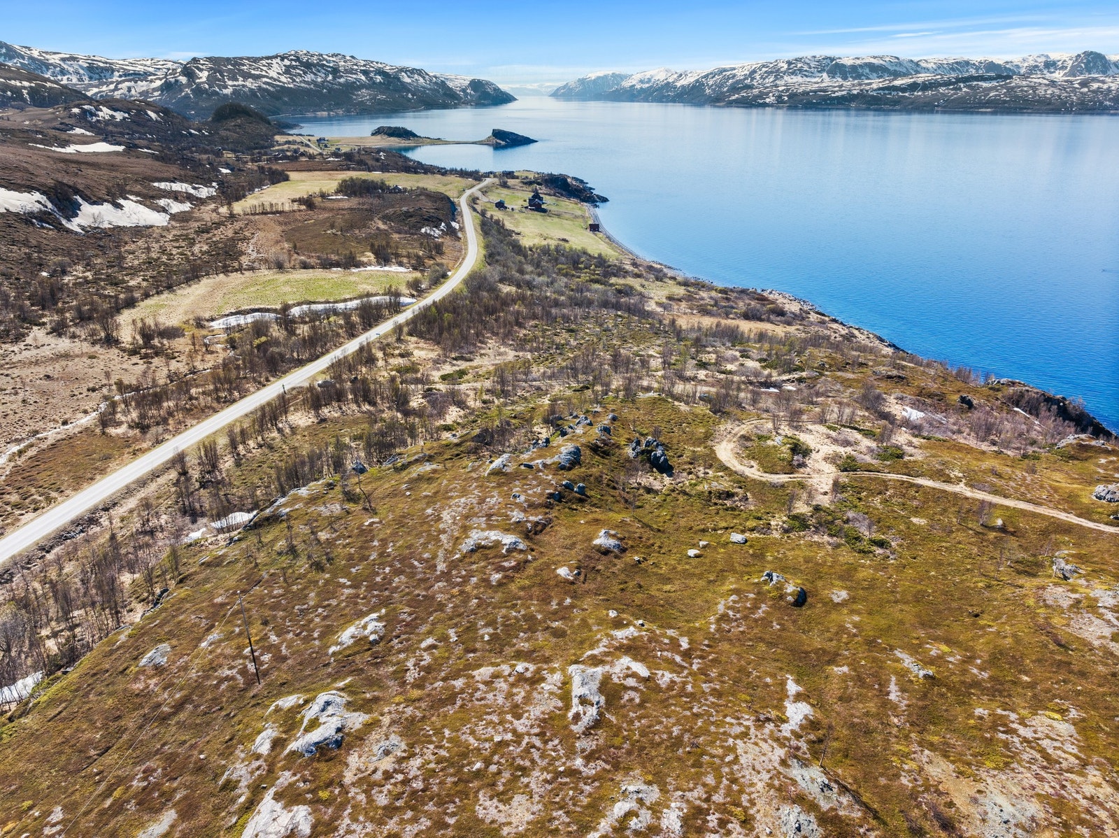 Eiendommen er en del av et større, uberørt naturområde. Galleribilde