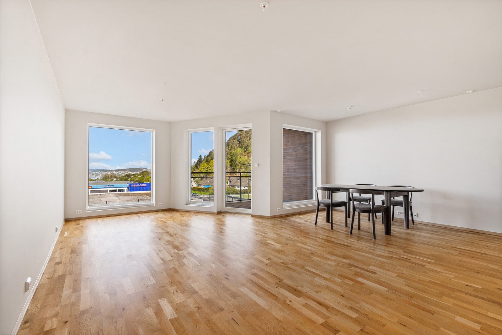 Velkommen til
Blindheimsvegen 20! (Foto: Lillys Studio) Galleribilde