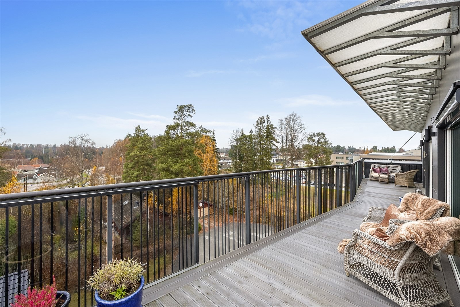 Terrasse. Galleribilde