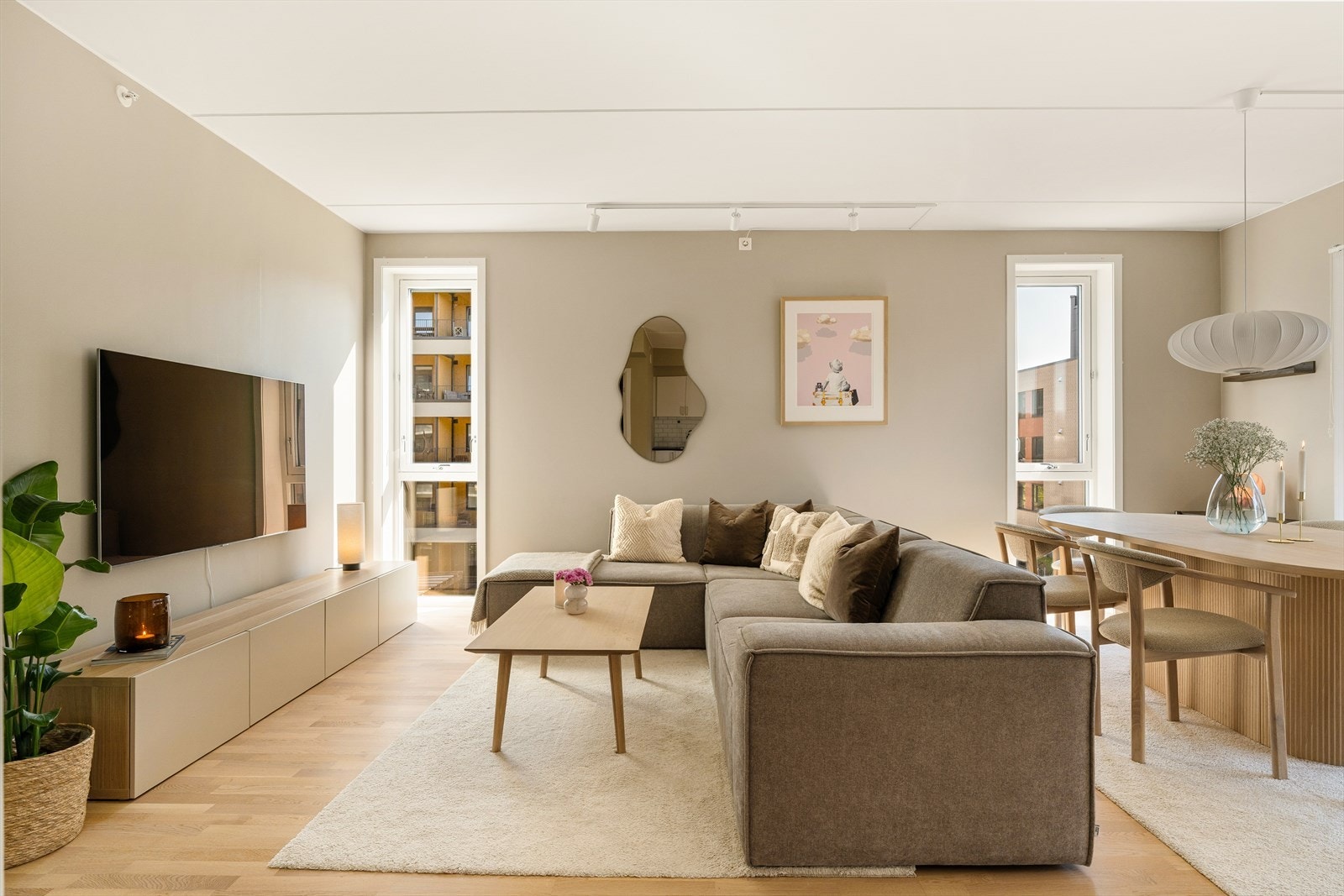 Her har man god plass som gir flere gode møbleringsmuligheter. Galleribilde