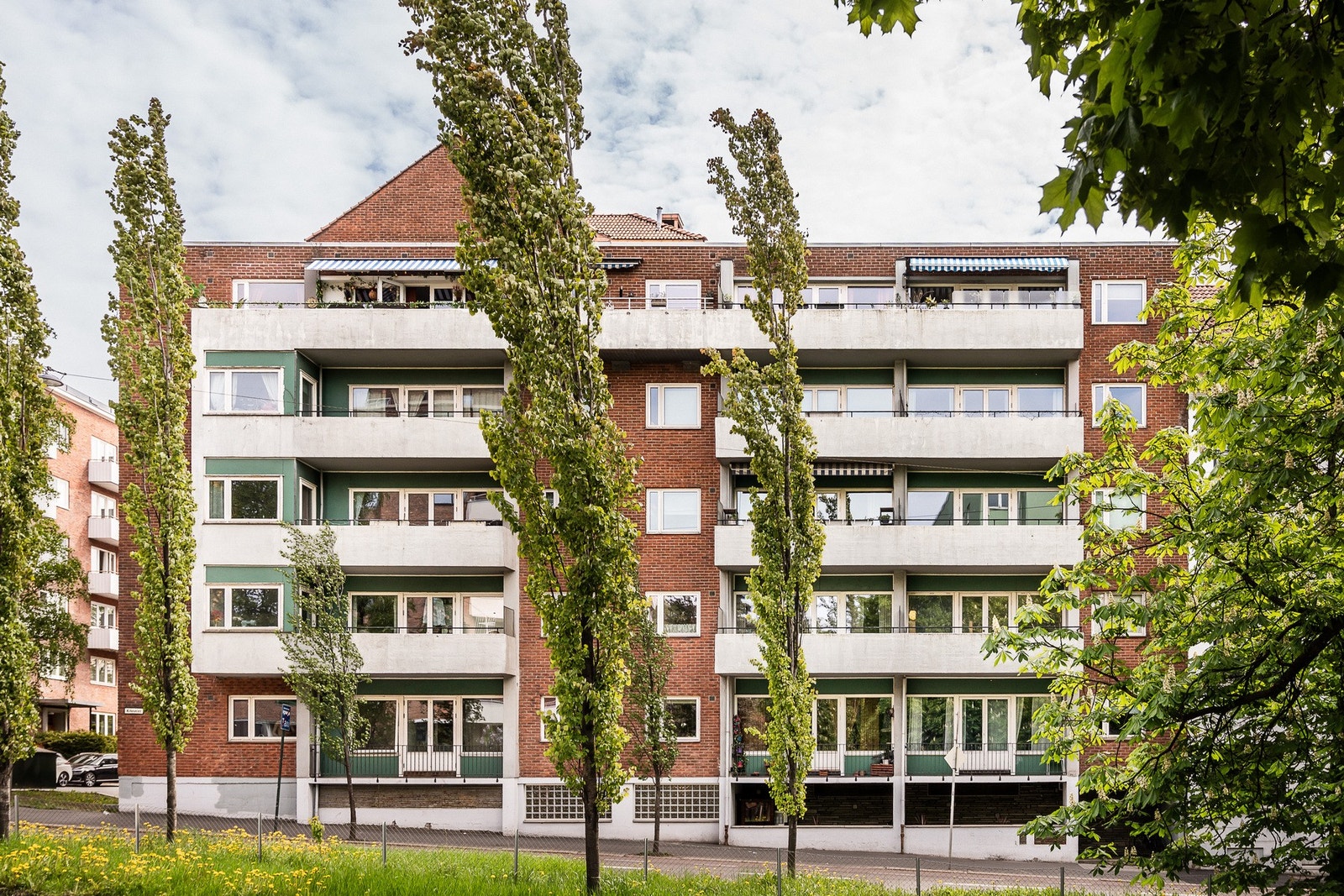 Klassisk bygård på Fagerborg, sentralt plassert med kort vei til Majorstuen, Bislett og St. Hanshaugen. Galleribilde