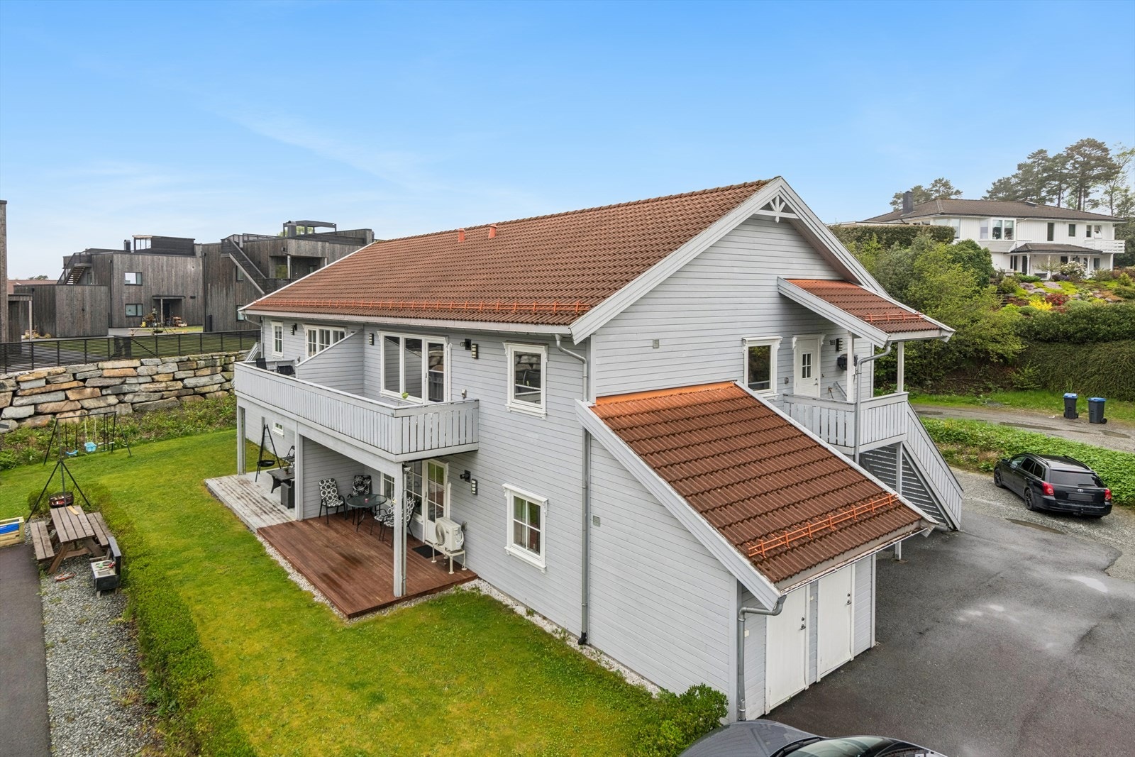 Fin eierleilighet beliggende i 2.etasje, i en 4-mannsbolig oppført i 2010. Galleribilde