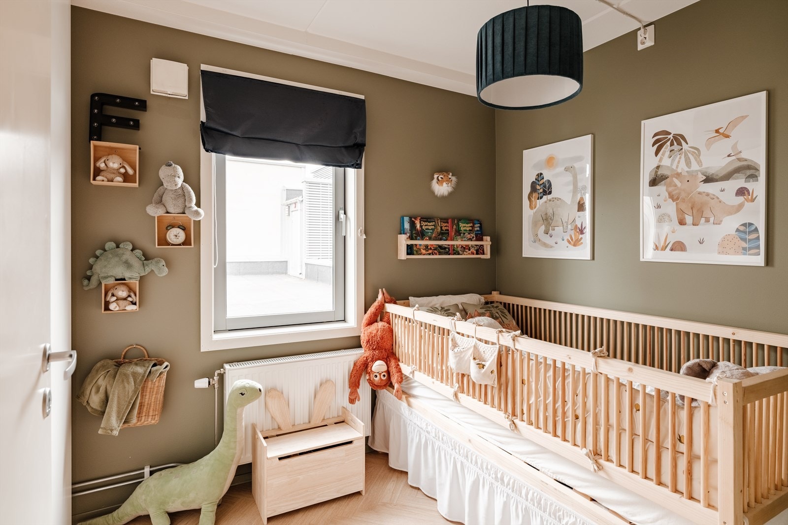 Soverom II er i dag innredet som et barnerom. Rommet er av god størrelse med plass til det man har behov for på et soverom. Galleribilde