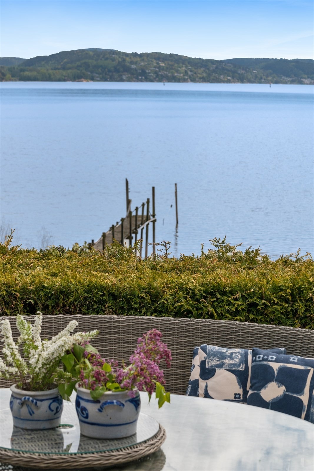 Utsikten over Drammensfjorden er en sentral kvalitet ved eiendommen. Galleribilde