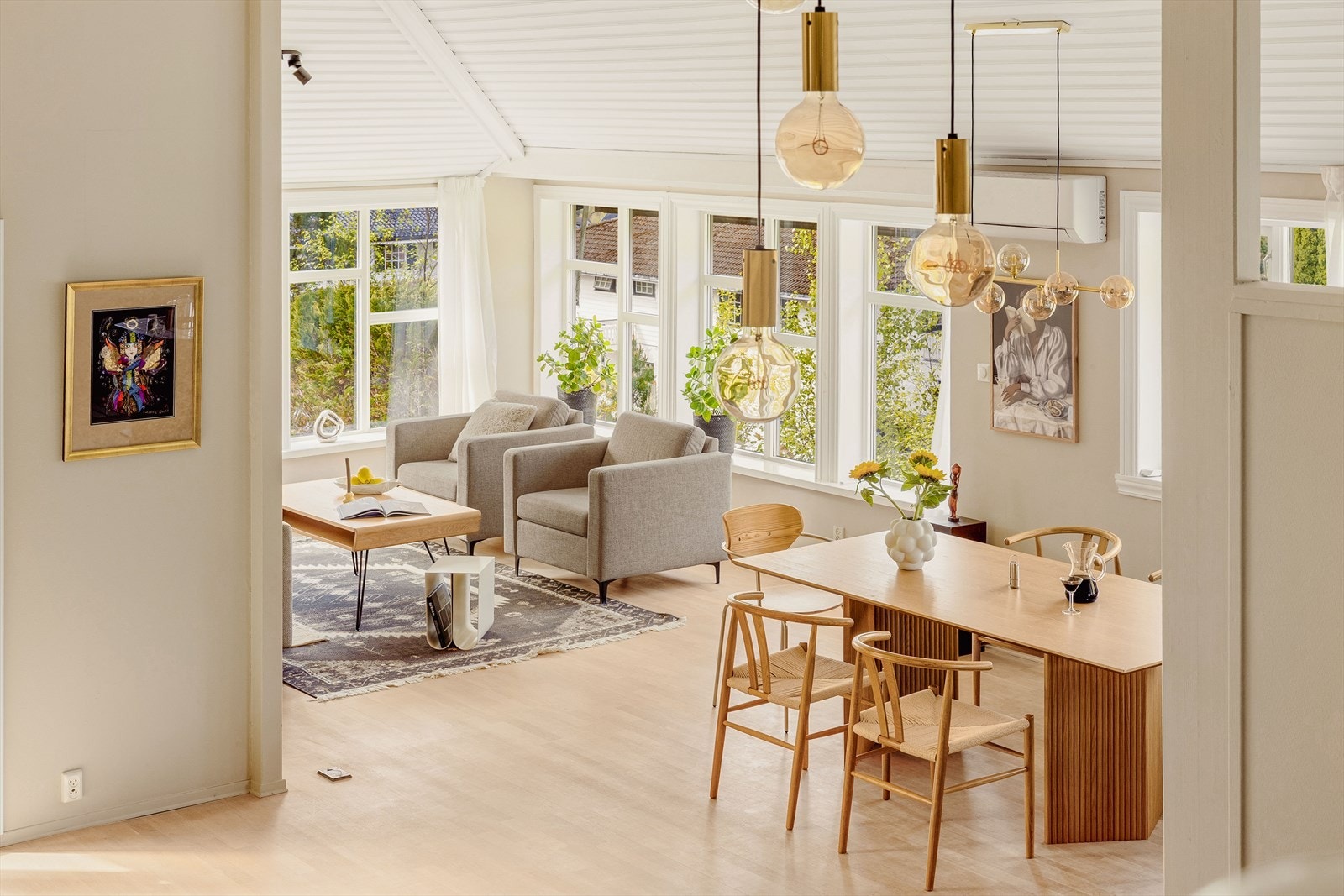 Boligen har balansert ventilasjon med varmegjenvinning fra 2021 som bidrar til et behagelig inneklima. Galleribilde