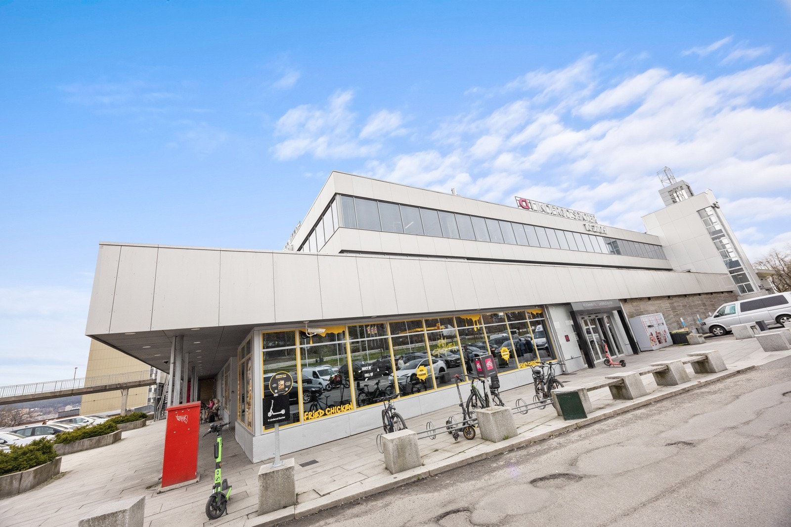 _10A6110.jpg Galleribilde