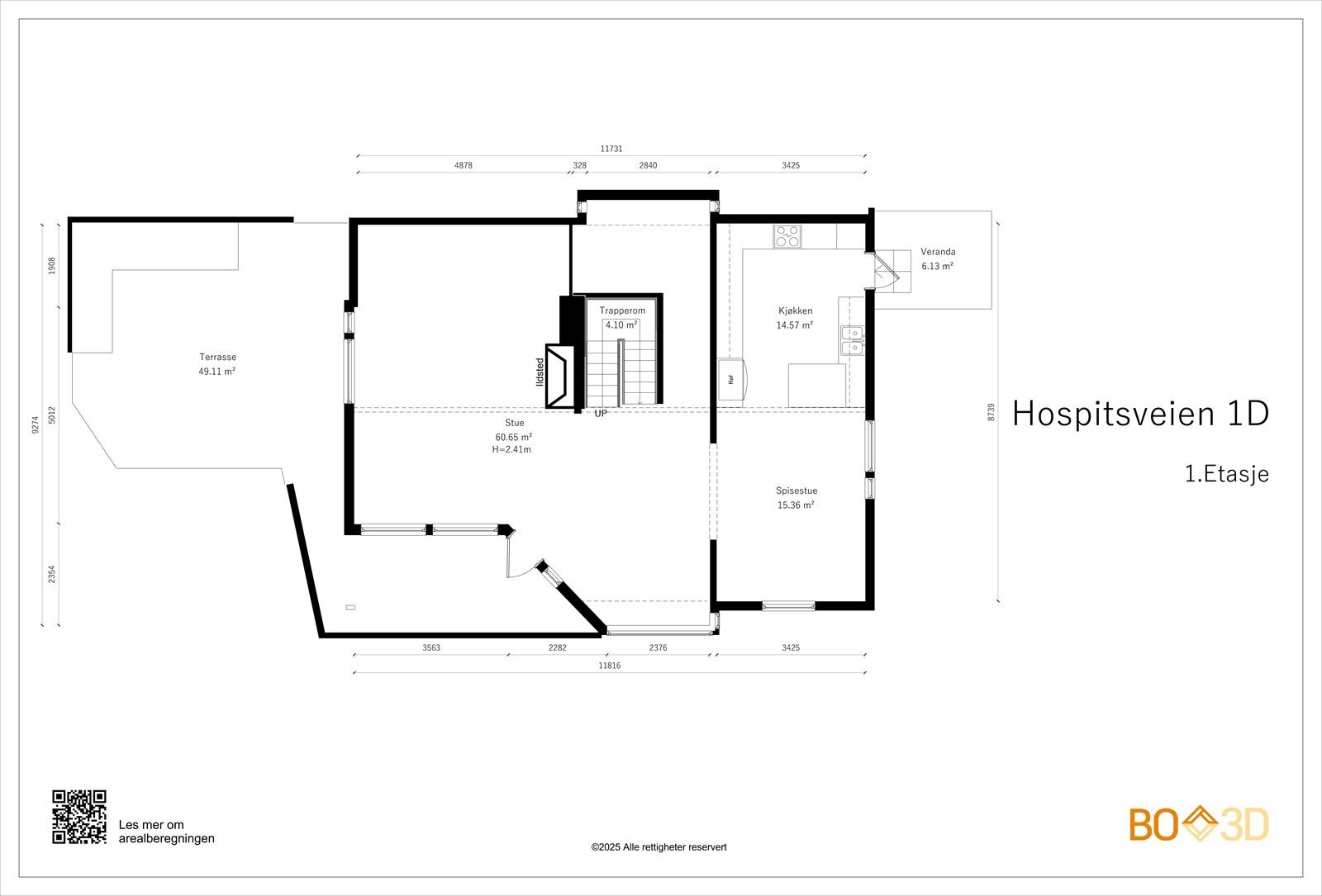 1.etg. består av stor stue med peis og utgang terrasse, arbeidsrom bak trappen, kjøkken/spisestue med utgang terrasse. Galleribilde