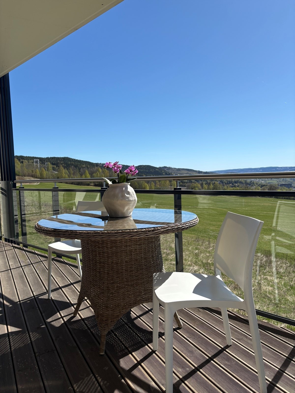 Uteplass i mai (selgers bilde). Galleribilde