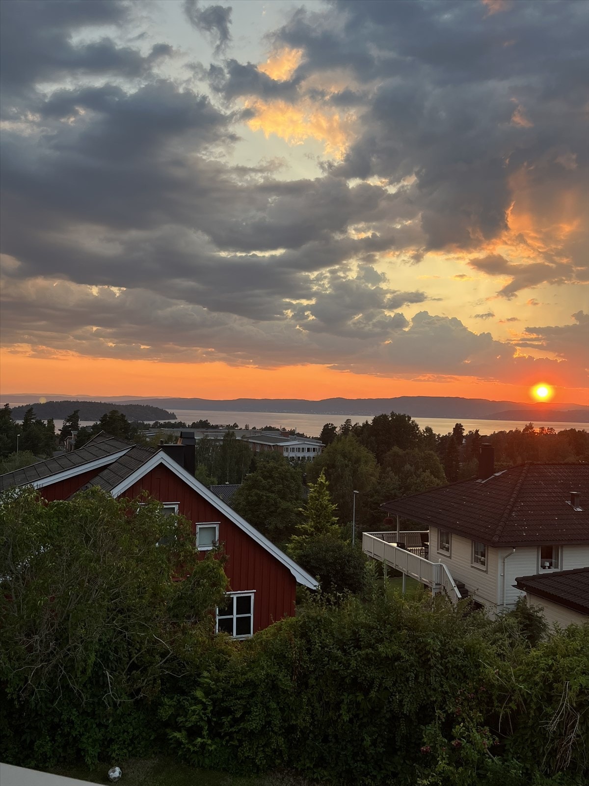 Solnedgang - selgers private bilde. Galleribilde