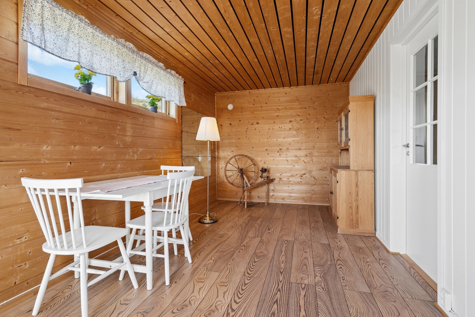 Stuen i andre delen av huset. Galleribilde