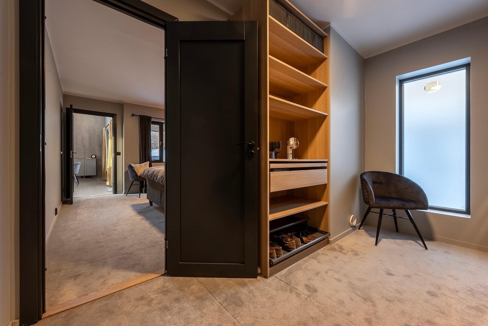 Walk in garderobe. Galleribilde