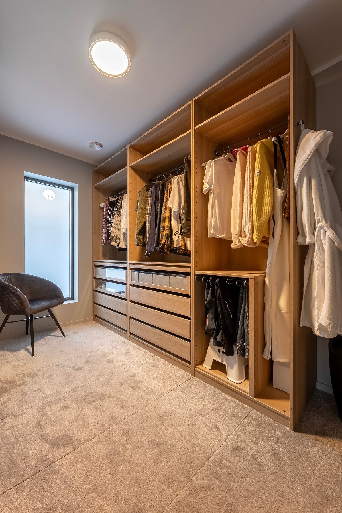 Walk in garderobe. Galleribilde