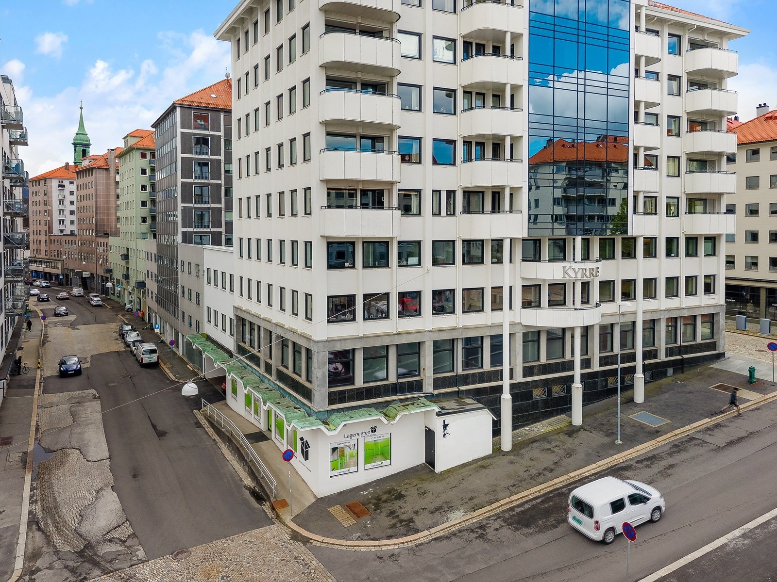 Velkommen til en hyggelig visning i C Sundts gate 56! Galleribilde