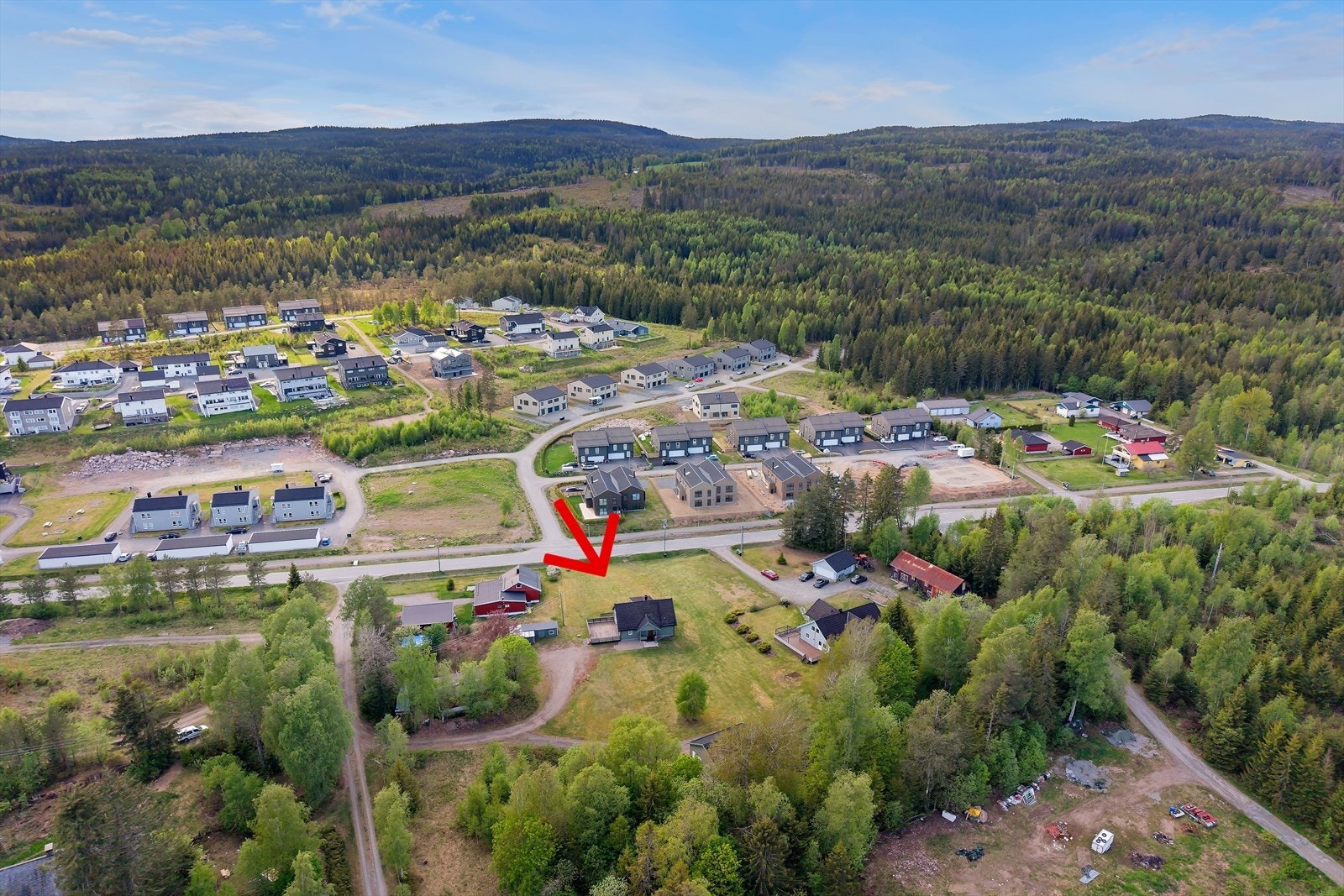 Landlig beliggenhet med nærhet til natur og åpne områder Galleribilde