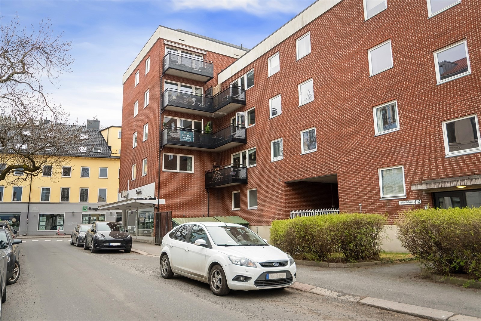 Leiligheten ligger meget sentralt i et populært boligområde på koselige Sagene, med alt av servicetilbud i umiddelbar nærhet. Galleribilde
