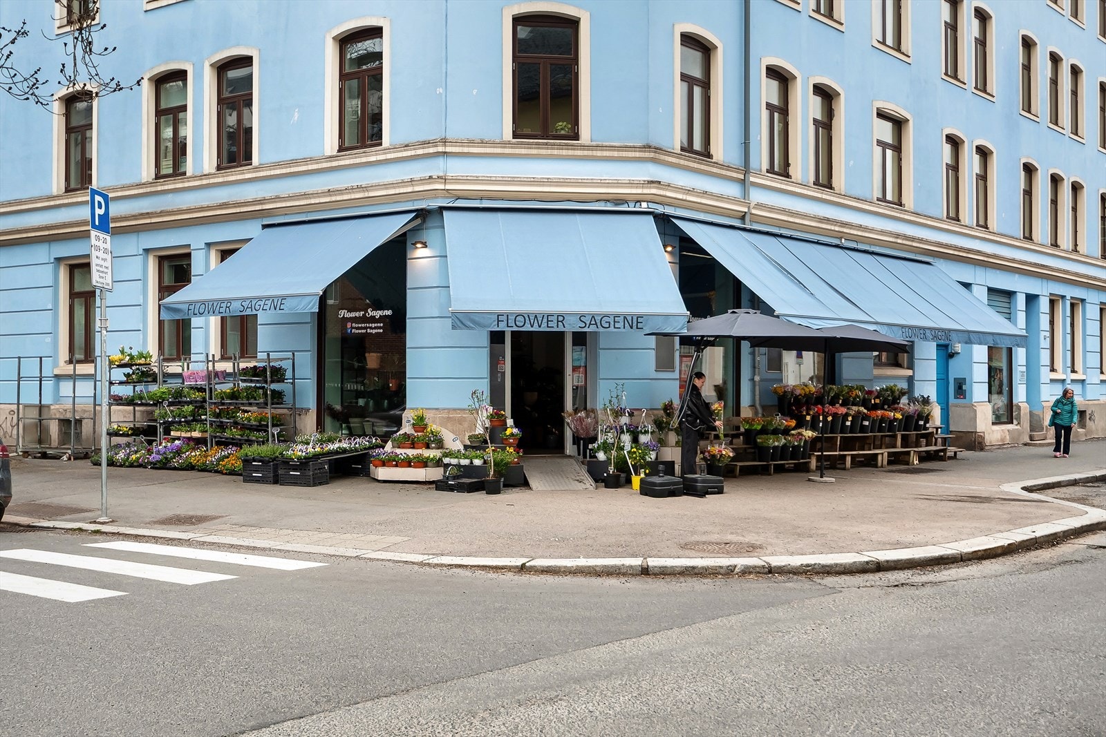 Sagene byr på flere koselige spesialbutikker, hyggelige bakerier og kafeer. Galleribilde