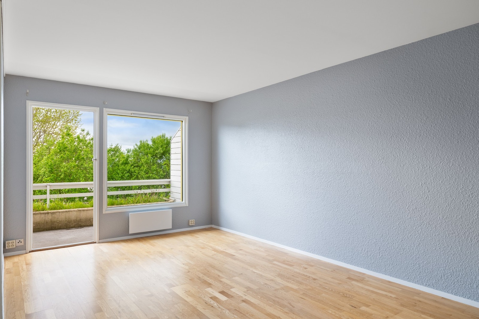 Det er god plass til å møblere med sofagruppe og tilhørende møblement. Galleribilde