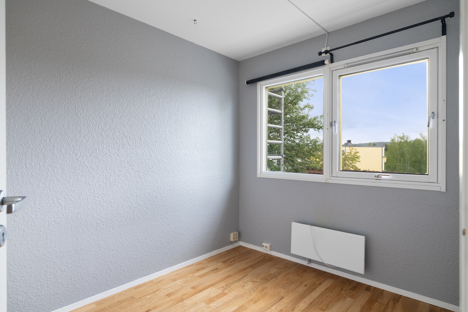 Soverom 2 med plass til seng og garderobe. Galleribilde