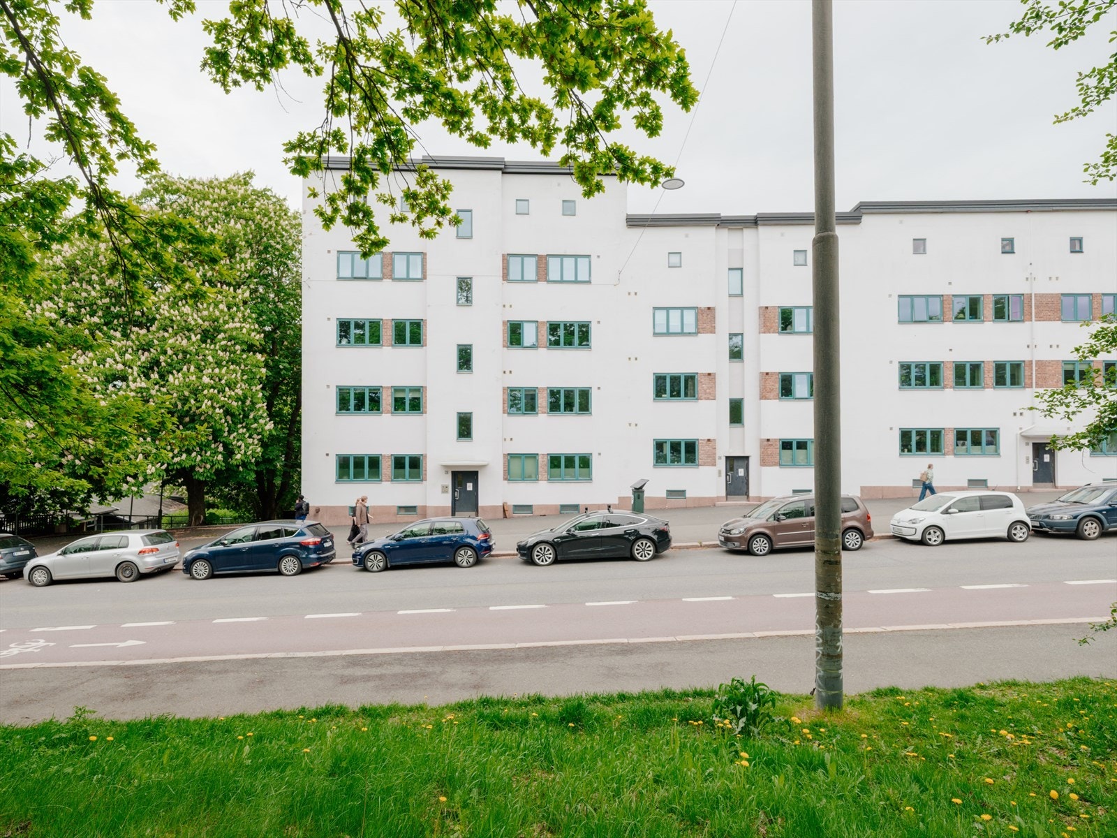 Bygget har en sentral beliggenhet på Torshov, med umiddelbar nærhet til butikker, kaféer og kollektivtransport. Galleribilde