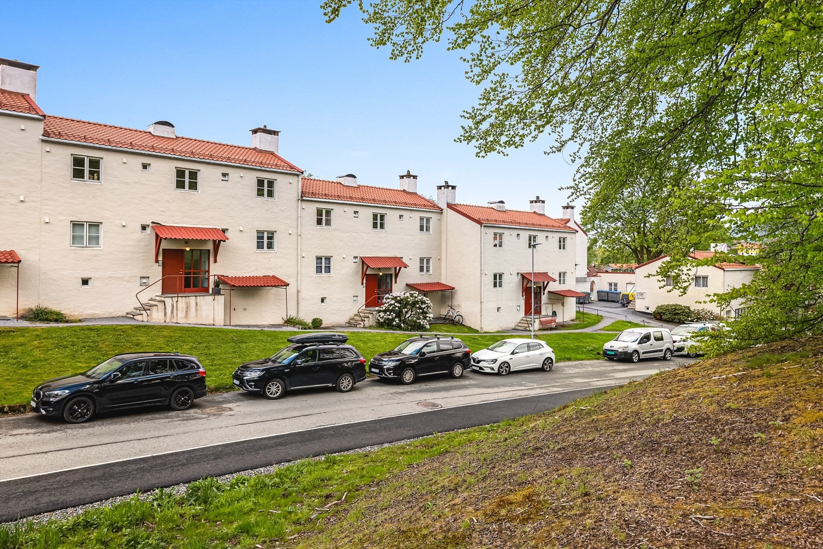 Borettslaget består av 98 leiligheter. Alle byggene ble renovert i regi av Vestbo BBL i tidsperioden 2011-2018. Galleribilde