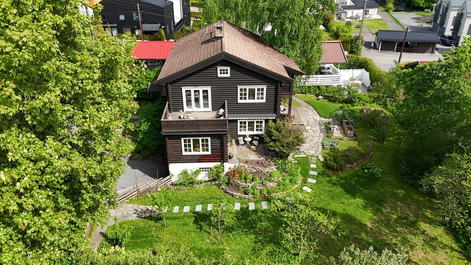 Enebolig med tømmerkonstruksjon fra 1937. Galleribilde
