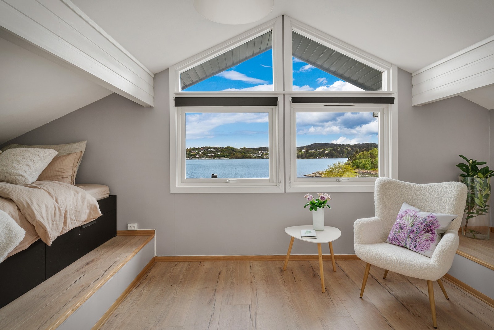 Dette rommet er i dag benyttet som soverom, men opprinnelig tegnet inn som hems. Galleribilde