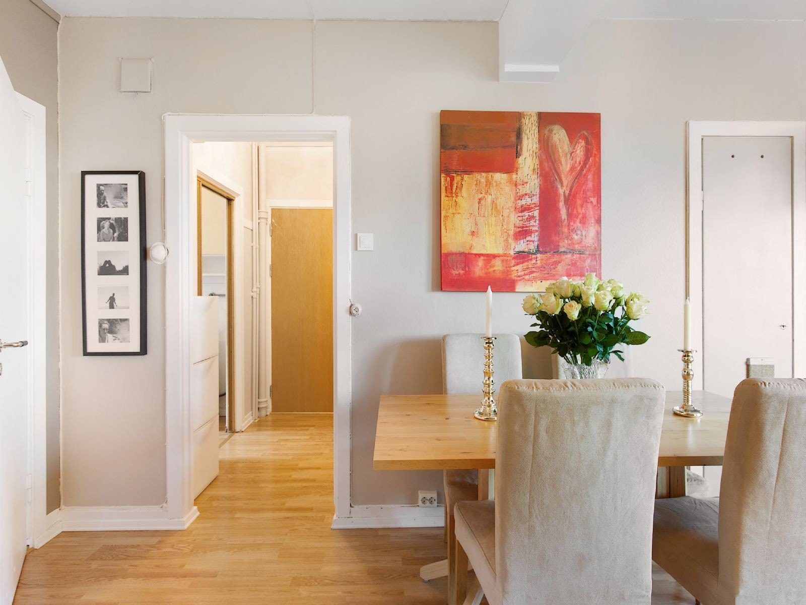 Stue mot gang Galleribilde