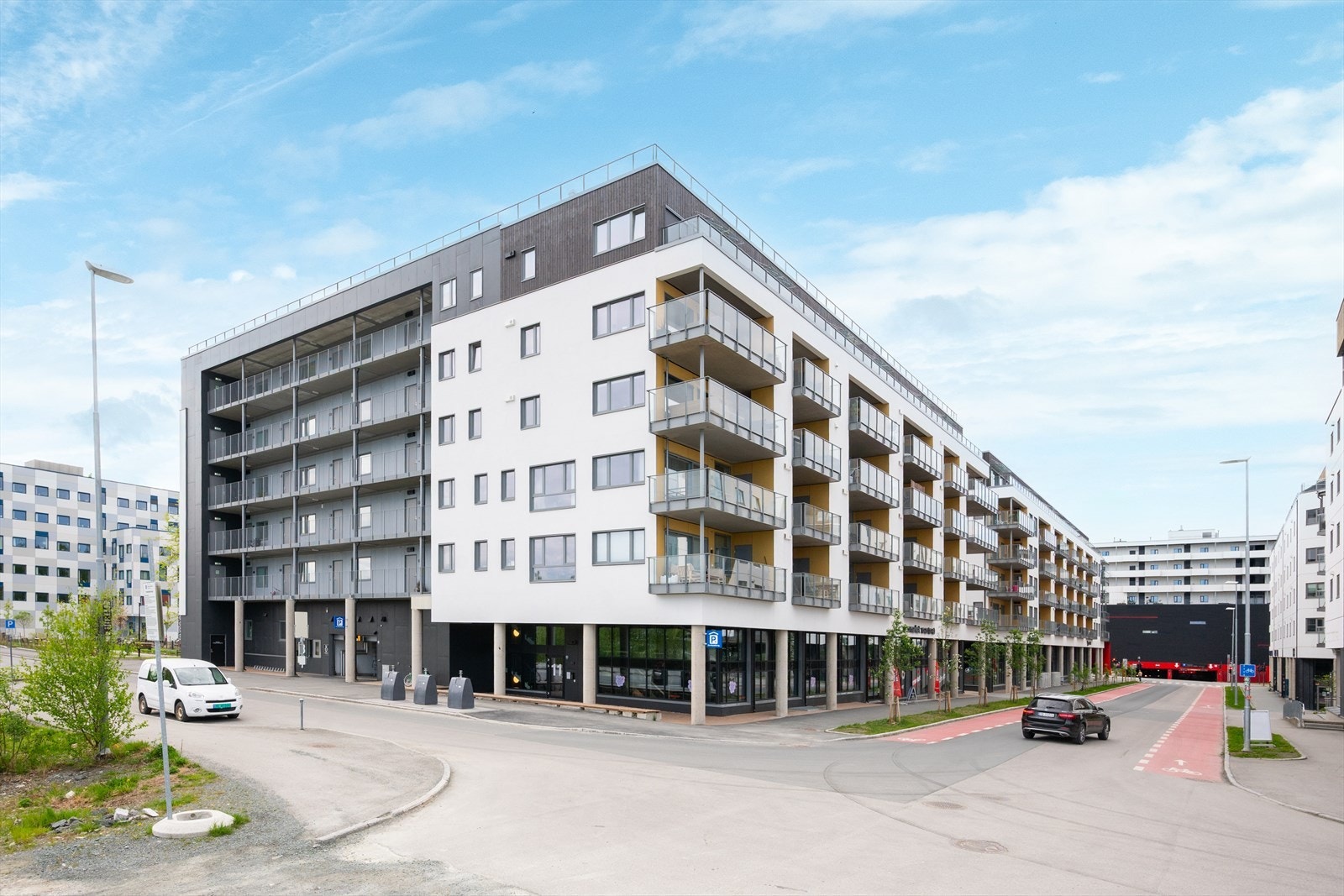 Leiligheten ligger i et veldrevet sameie bestående av 56 boligseksjoner. Galleribilde