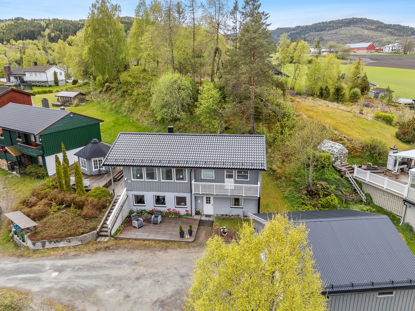 Grenser til friområdet på baksiden. Galleribilde