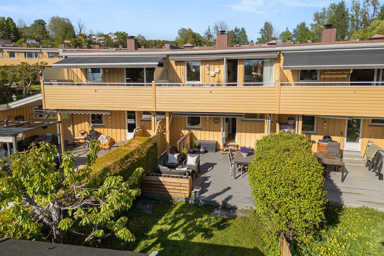 Boligen har flere flotte uteplasser. Galleribilde