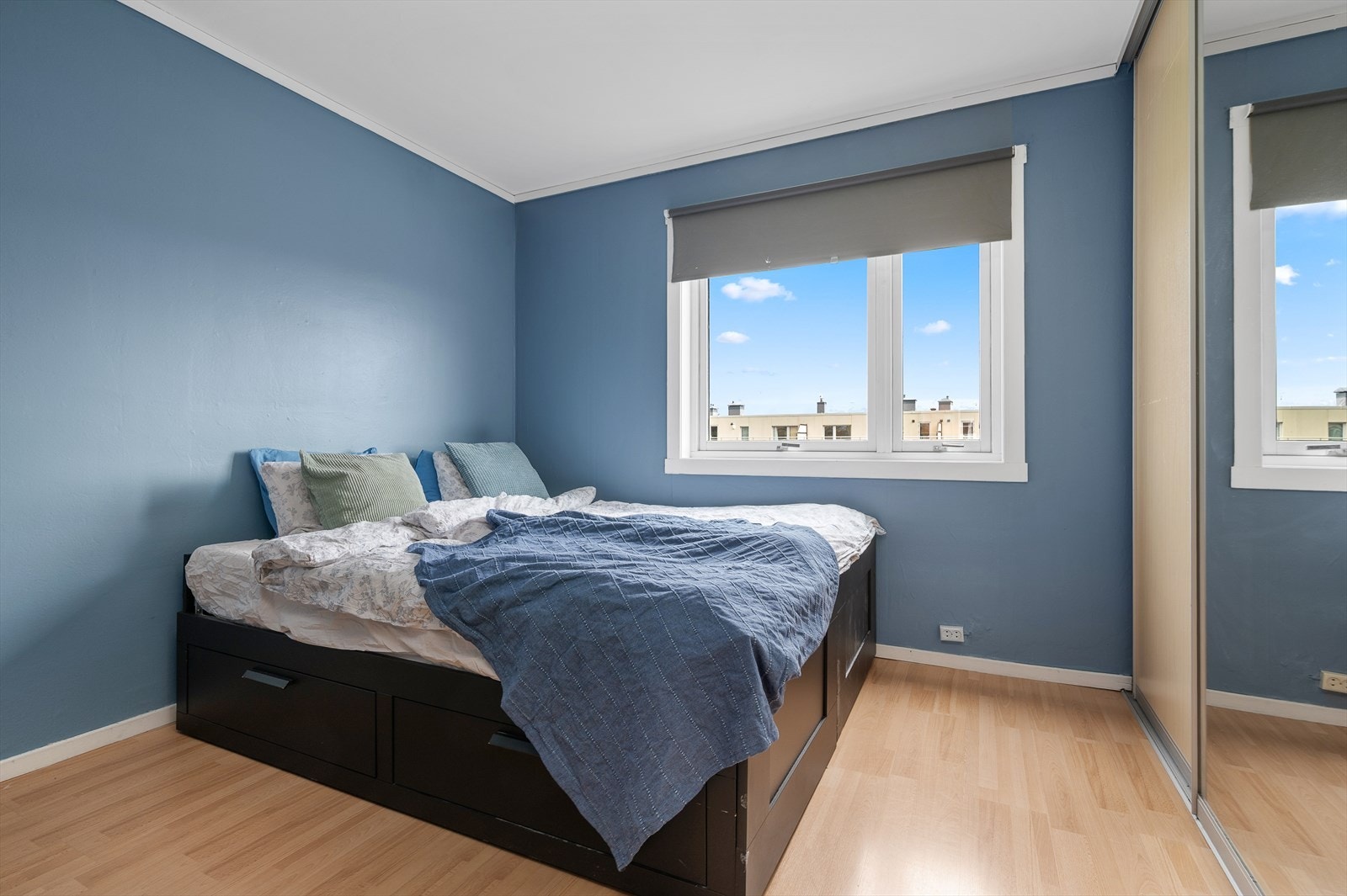 Leiligheten har to romslige soverom på hhv. 13 m² 9 m² Galleribilde