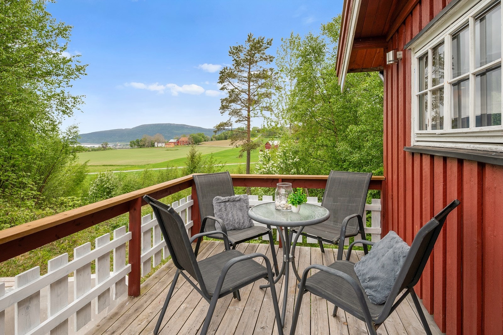 Dette fungerer som en flott forlengelse av stuen. Galleribilde