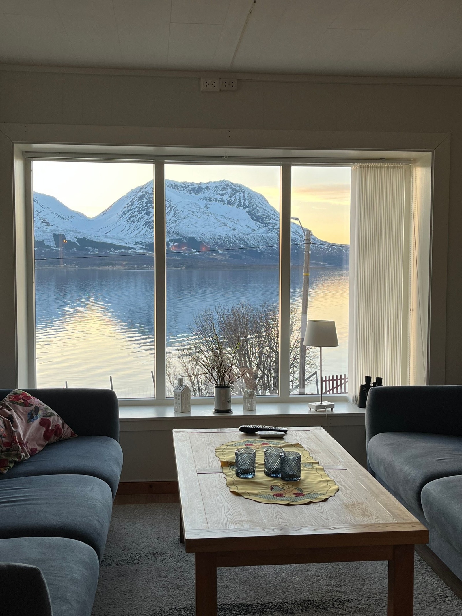 Utsikt fra sofaen Galleribilde