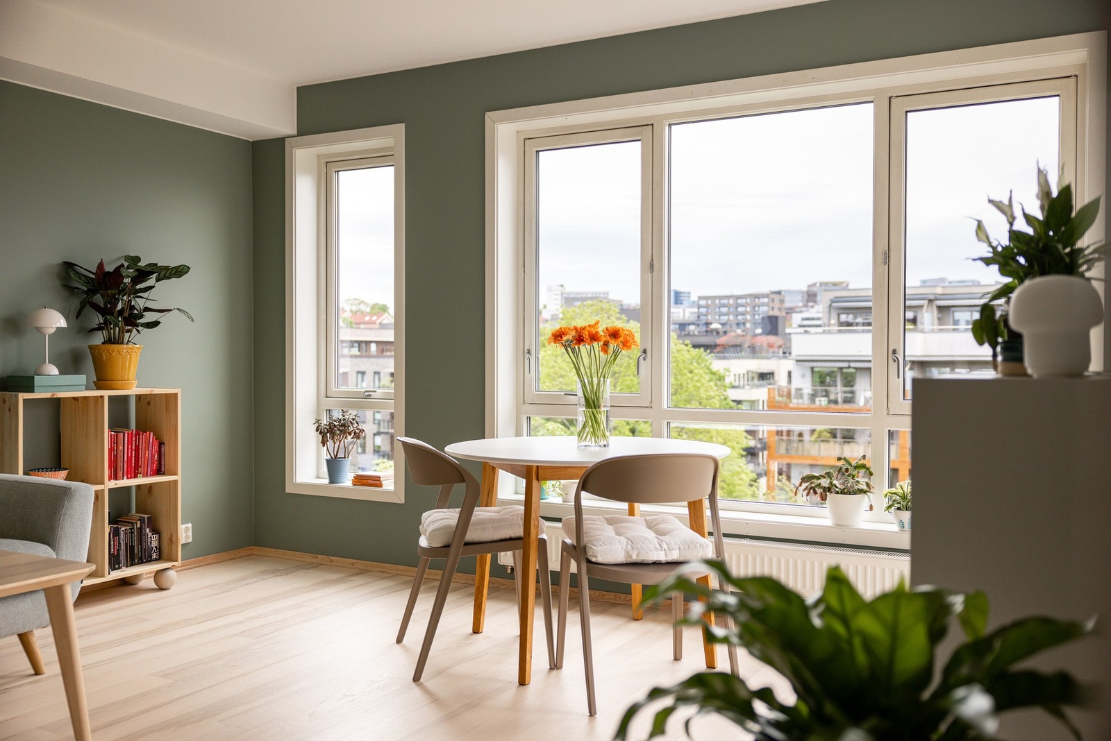 A konto varmtvann og fyring er inkludert i felleskostnadene og holder strømkostnadene stabilt lave. Galleribilde