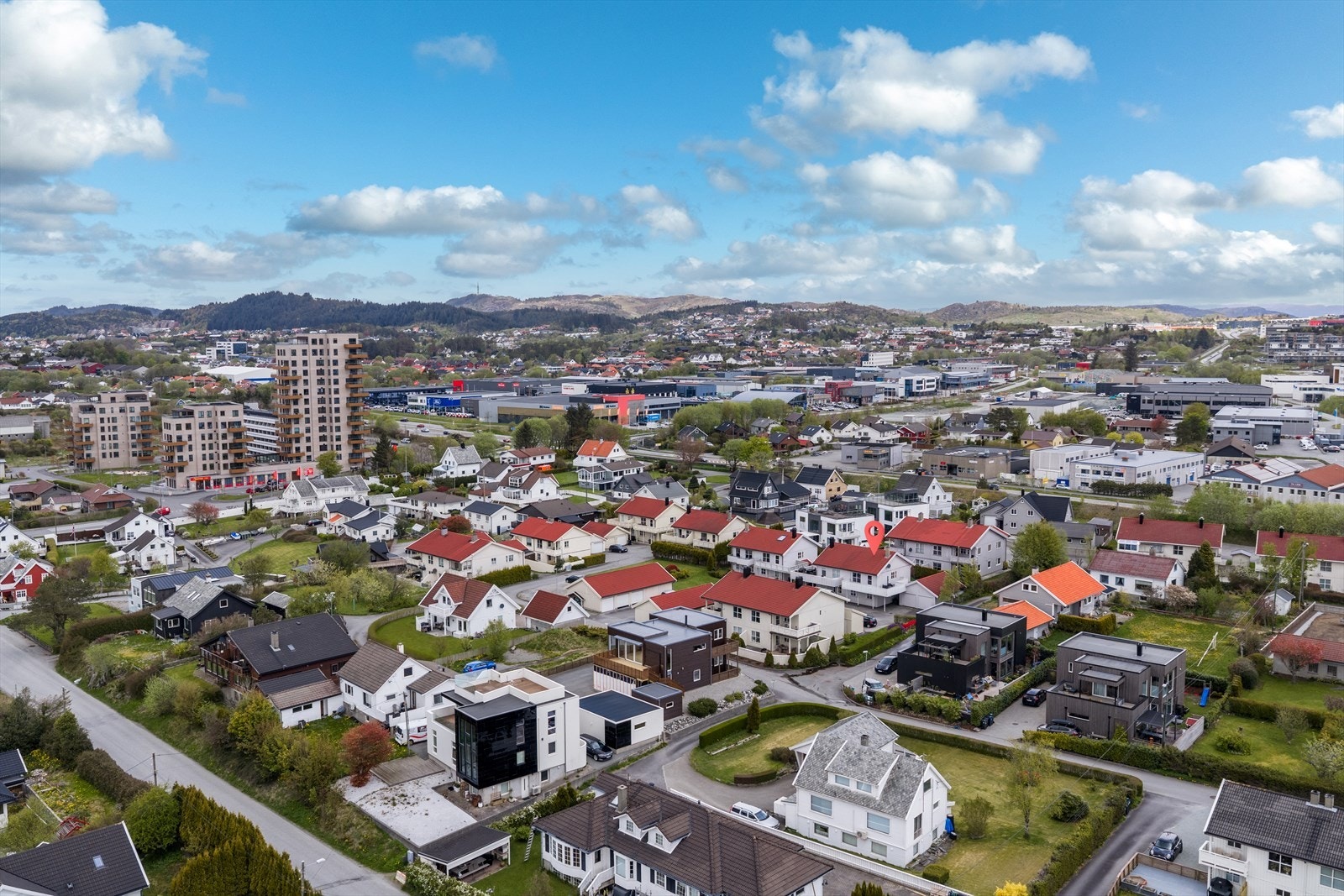 Området er veletablert med trygg vei til både barne- og ungdomsskole. Galleribilde