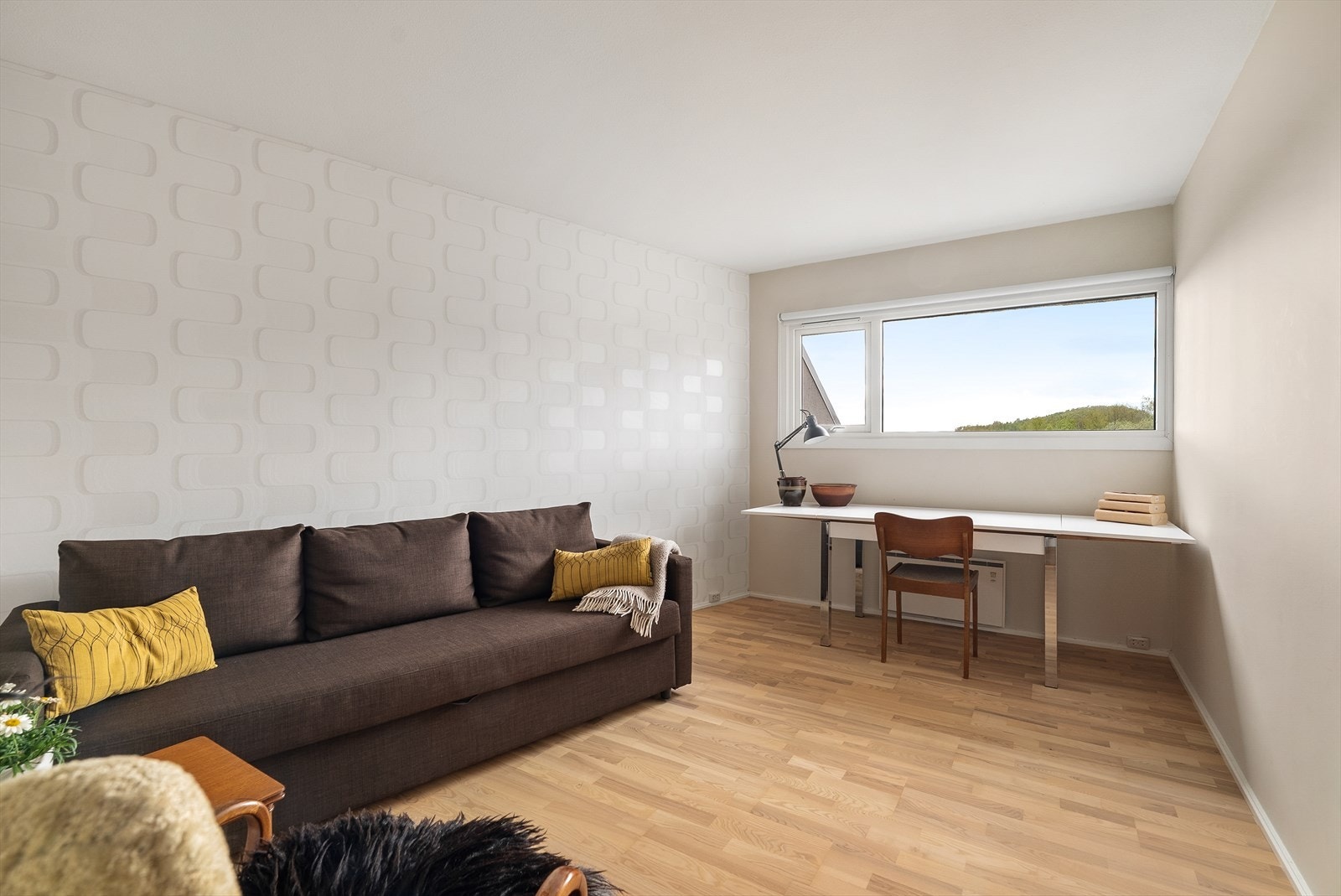 Soverom 3. Romslig soverom med god plass til dobbelseng med mer. Galleribilde