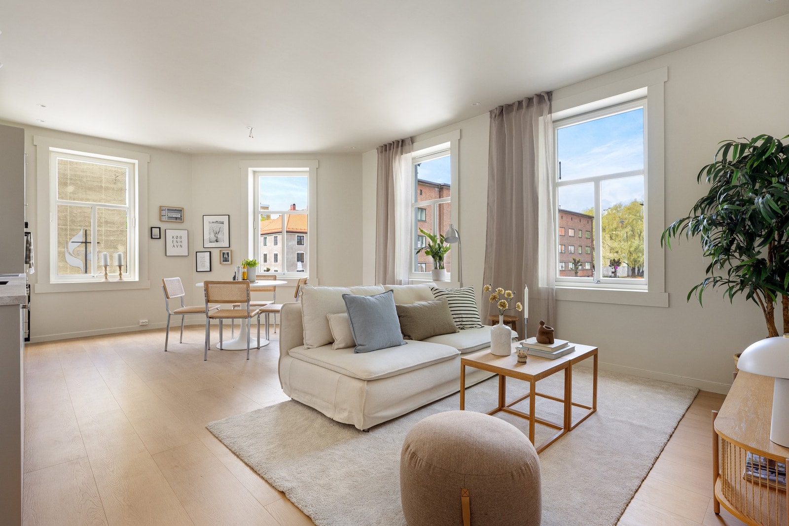 Velkommen til Bergensgata 9B, presenteres av Stian Holmen-Jensen v/PrivatMegleren Bærum. Foto: Andreas Wiig Galleribilde