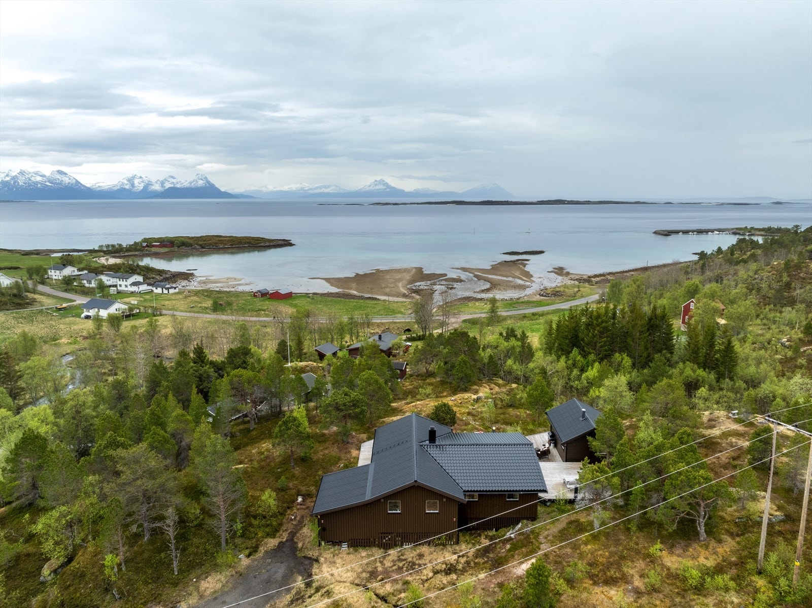 Området byr på gode muligheter for friluftsliv året rundt, med fine turterreng, fiske og naturopplevelser i umiddelbar nærhet. Galleribilde