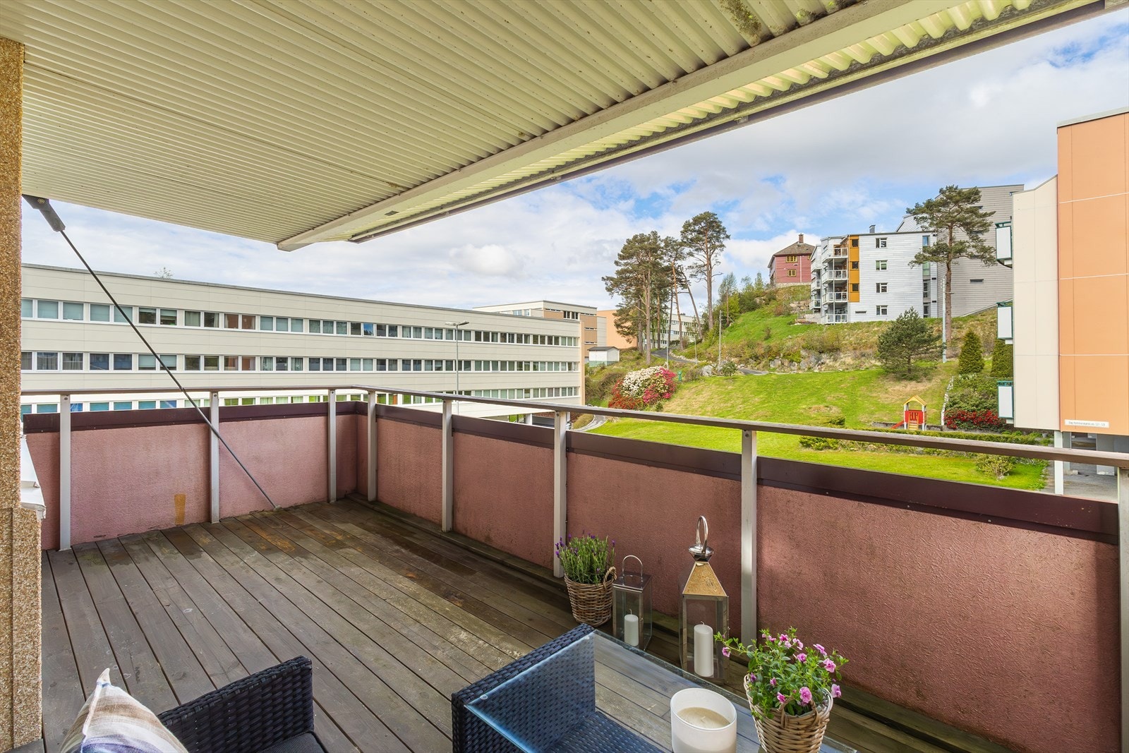 Velkommen til Dag Hammarskjölds vei 121 - presentert av Thomas Oen v/Eiendomsmegler Norge Galleribilde