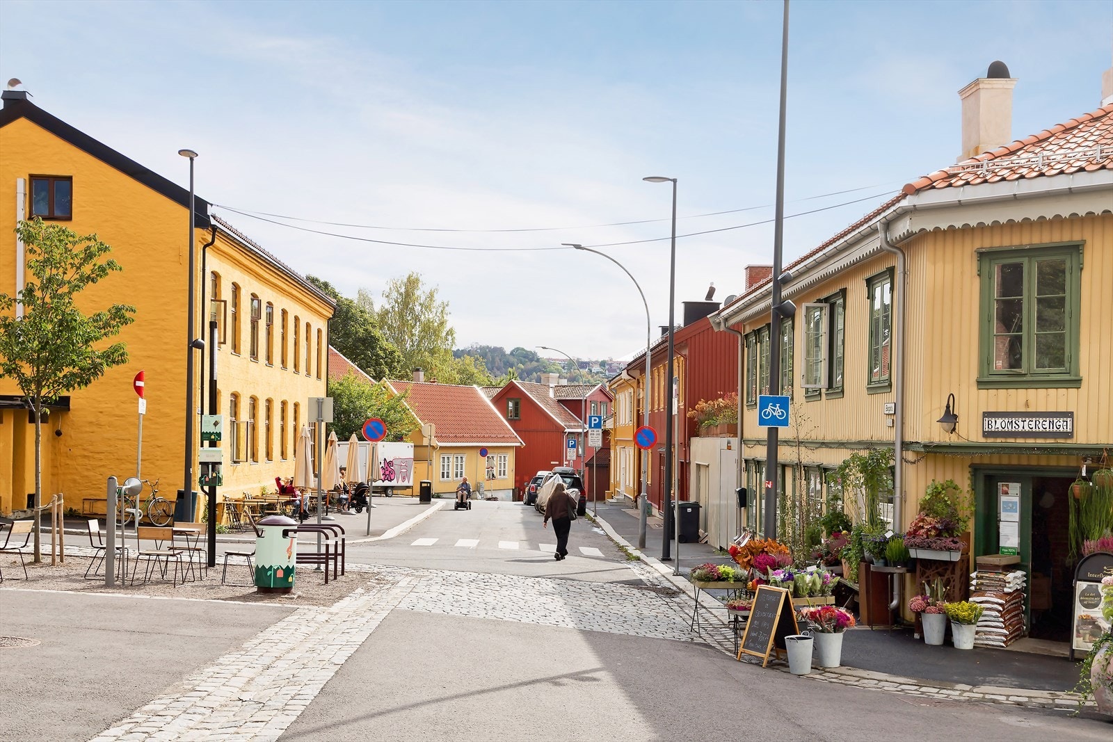 Kampen ligger høyt og fritt, og er kjent for sitt særegne, trivelige og idylliske bomiljø. En unik blanding av sjarmerende trehusbebyggelse og flotte teglsteinsgårder med store, grønne lunger. Galleribilde