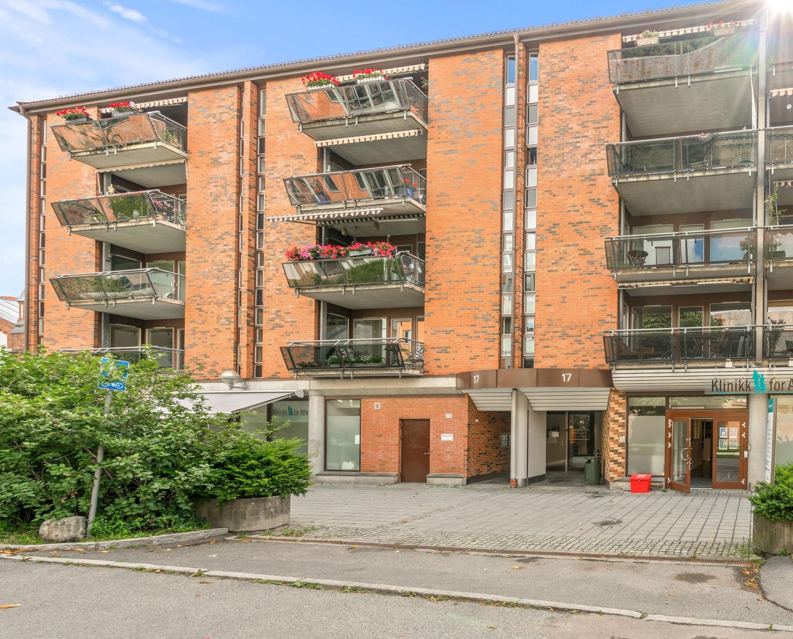 Fasade og inngangsparti Galleribilde