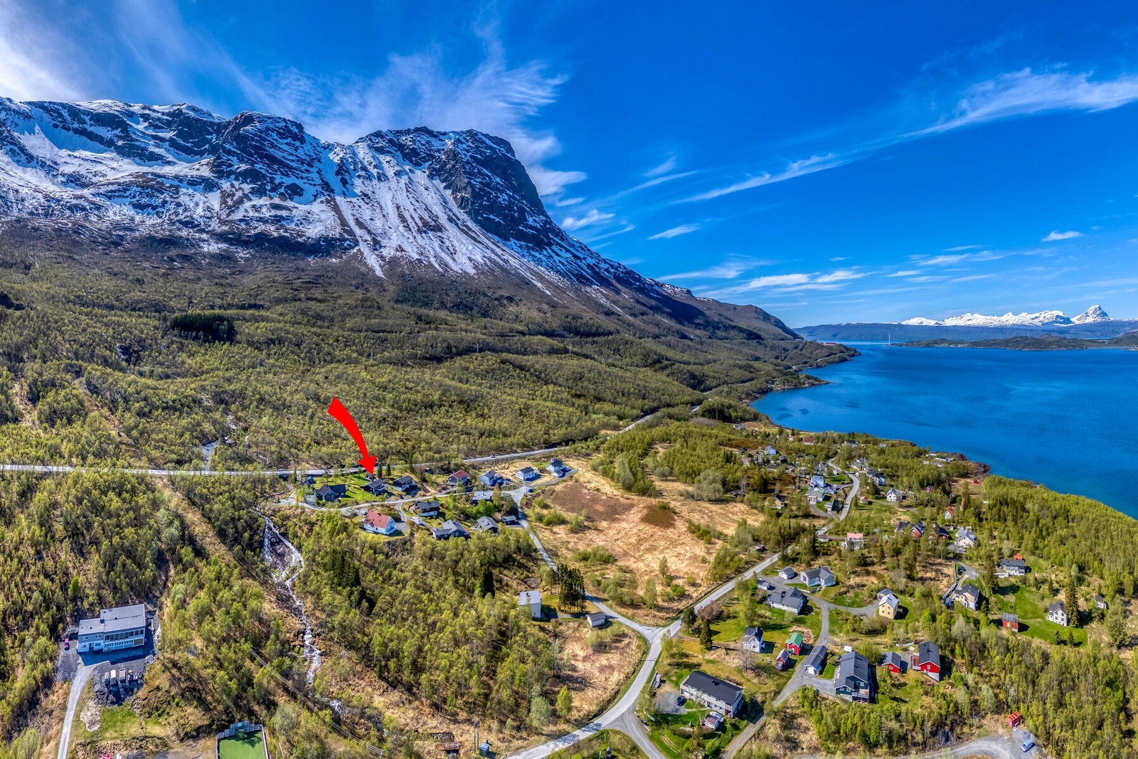 Eiendommen ligger i naturskjønne omgivelser på Fagerjord Galleribilde