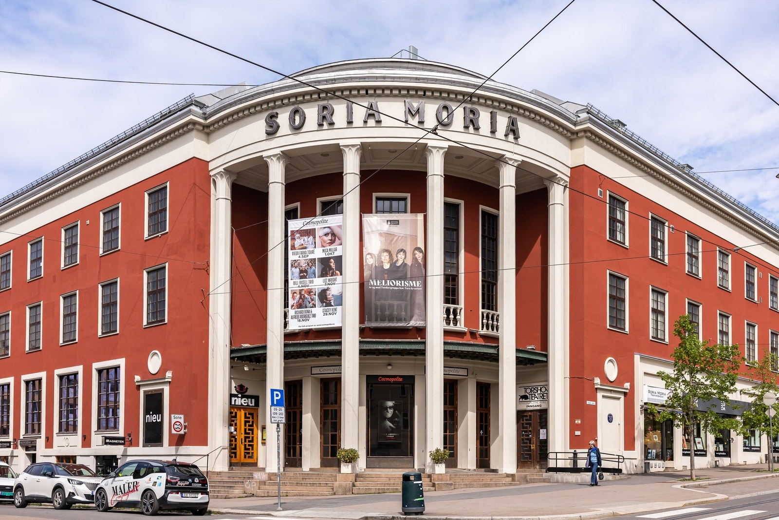 I nærheten finner du blant annet Soria Moria, Åpent Bakeri og flere andre hyggelige spisesteder. Galleribilde
